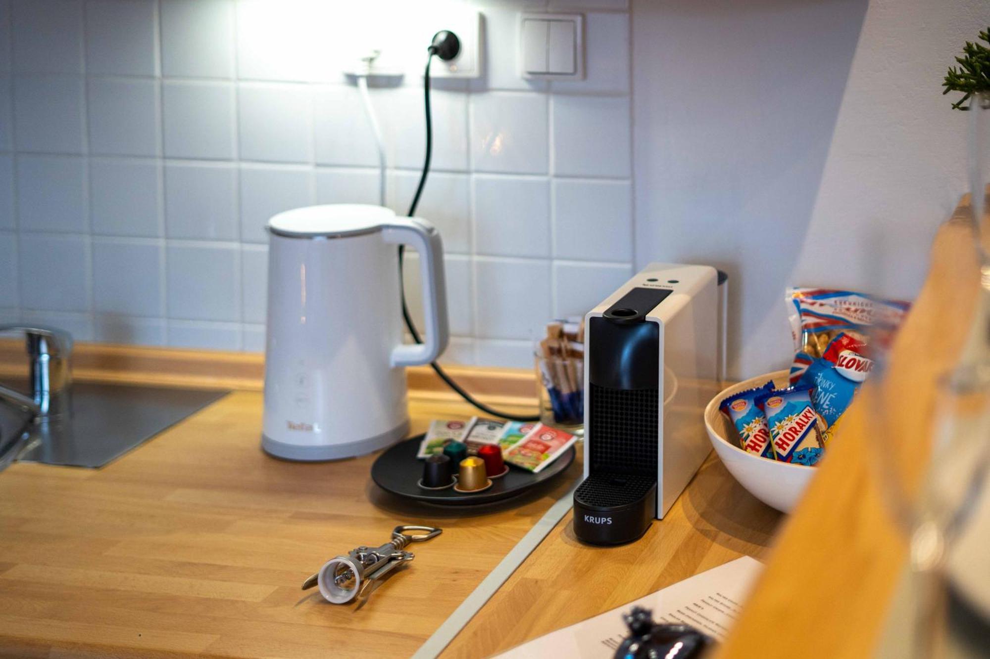Best Location Apartment Air-Conditioned ブラチスラヴァ エクステリア 写真