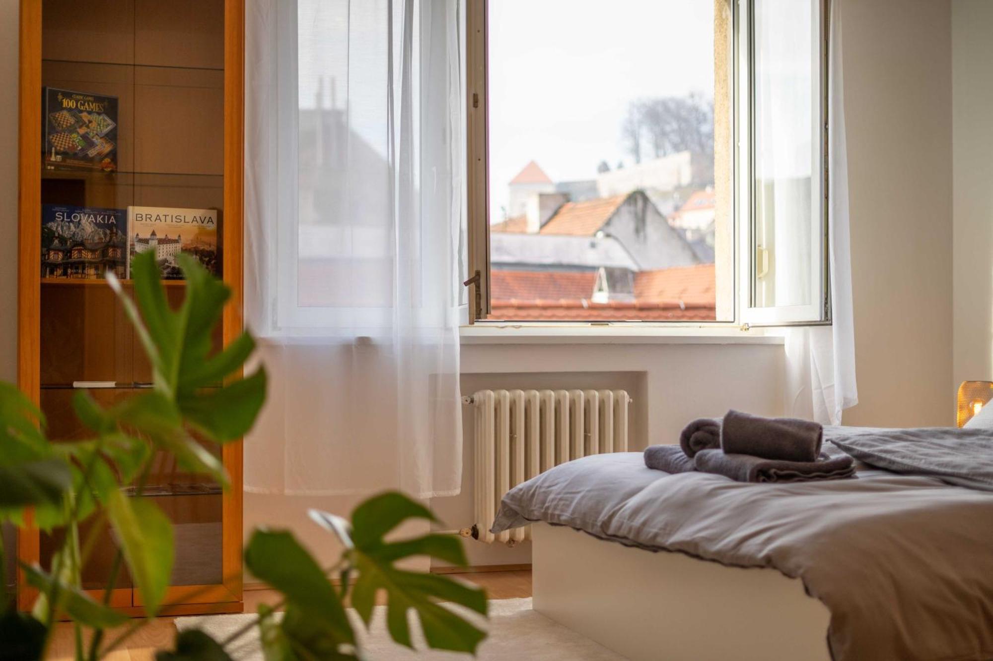 Best Location Apartment Air-Conditioned ブラチスラヴァ エクステリア 写真